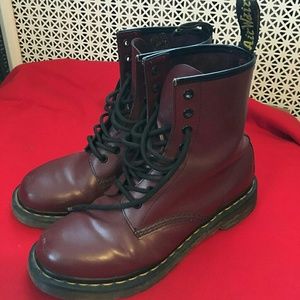 GUC maroon doc martens 1460 smooth